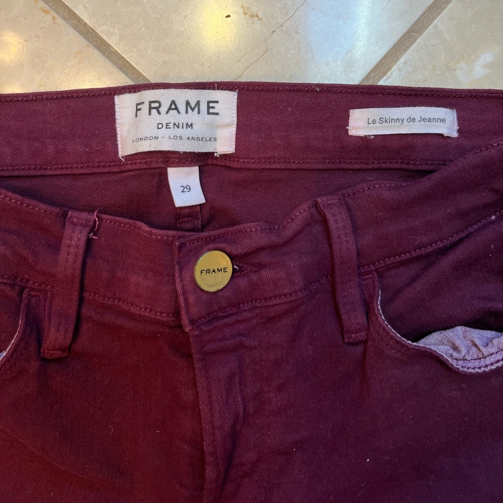 Frame Le Skinny De Jeanne Size 29